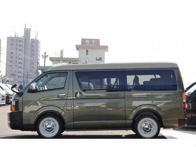 Toyota HIACE WAGON 2024 — миниатюра 3