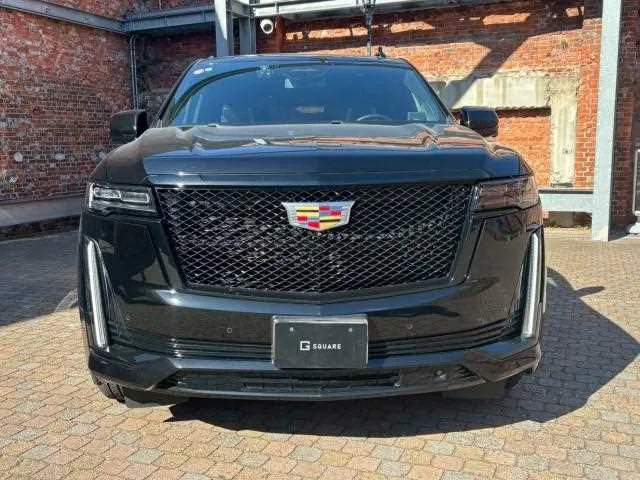 Cadillac Escalade 2023 — миниатюра 2