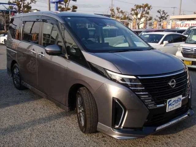 Nissan SERENA 2023 — миниатюра 2