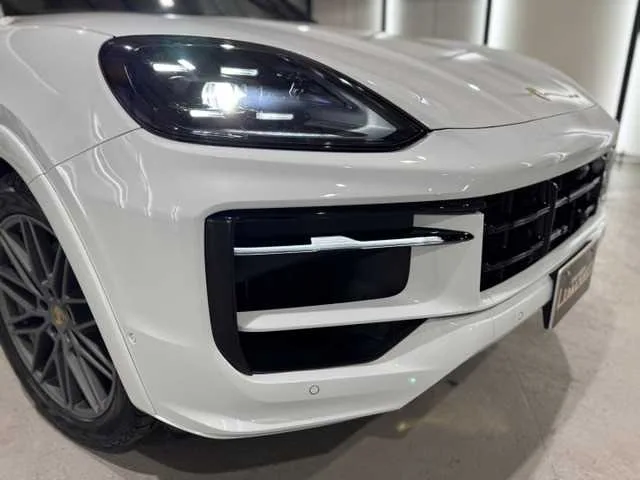 Porsche Cayenne 2024 — миниатюра 3