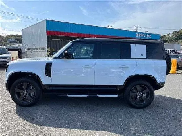 Land Rover Defender 2024 — миниатюра 5