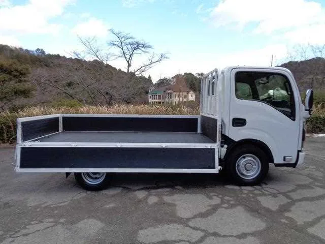 Nissan Atlas 2024 — миниатюра 2