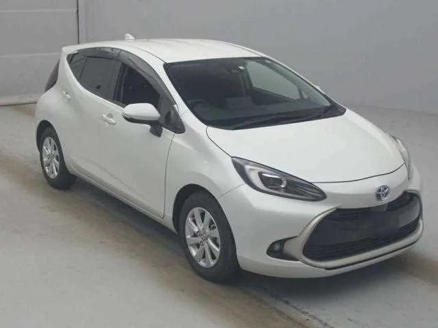 Toyota AQUA 2022 — фото 1, купить с доставкой в Москву