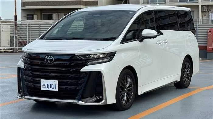Toyota Vellfire Z 2024 — фото 1, купить с доставкой в Москву