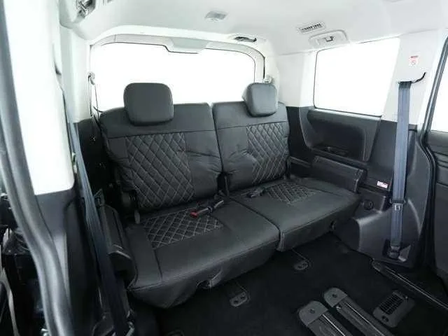 Mitsubishi Delica D:5 2023 — миниатюра 5