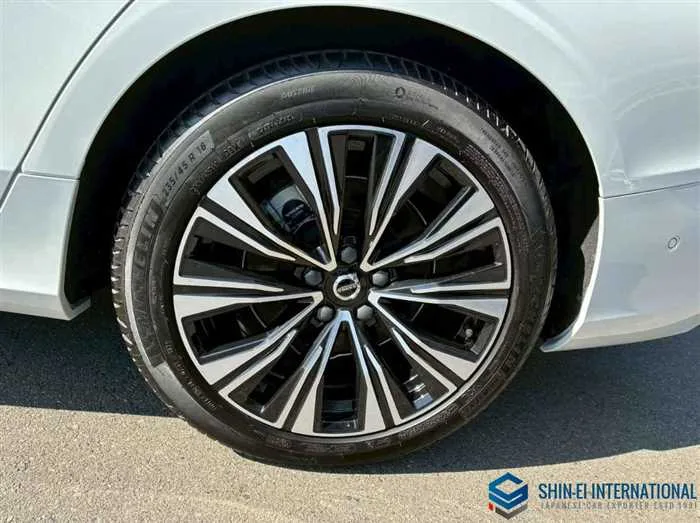 Volvo S60 Ultimate B4/Panoramic SR 2024 — миниатюра 4