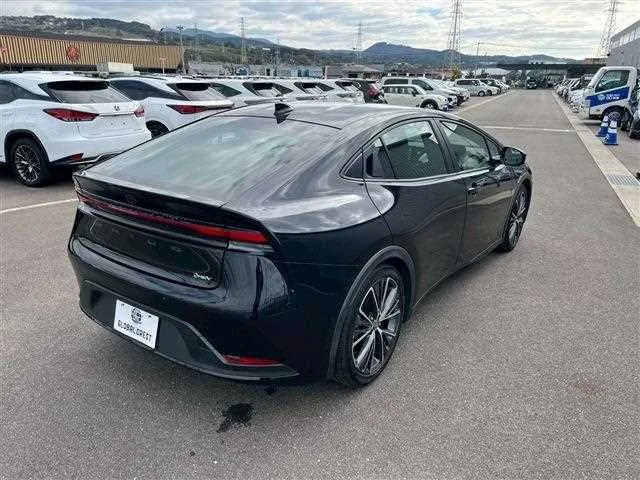 Toyota Prius 2023 — миниатюра 5