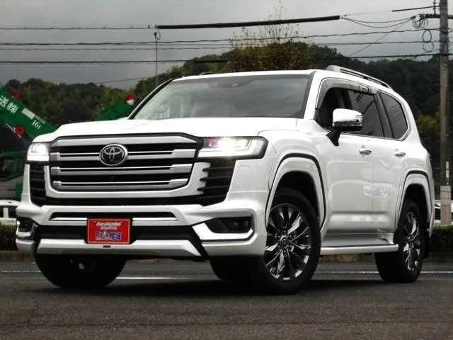 Toyota Land Cruiser 2024 — фото 1, купить с доставкой в Москву