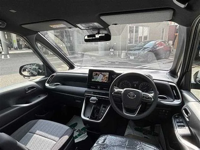 Toyota Voxy 2026 — миниатюра 4