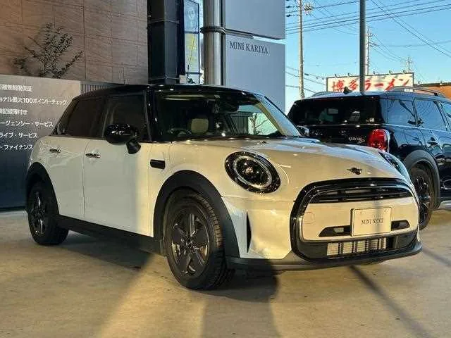 BMW MINI 2023 — миниатюра 3
