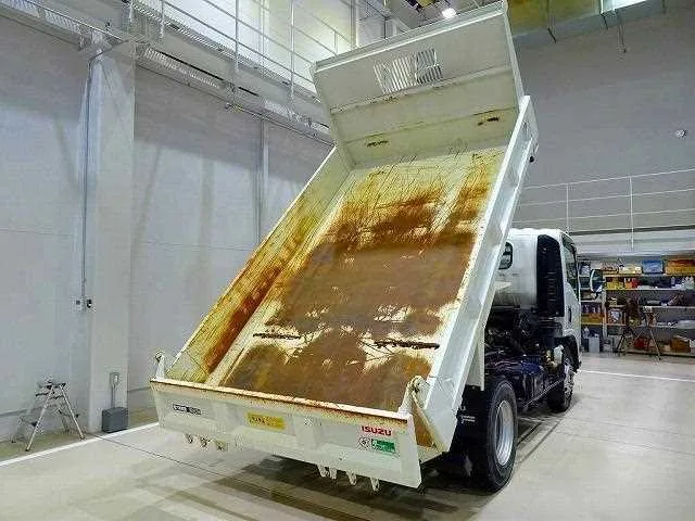 Isuzu Elf Truck 2022 — миниатюра 3