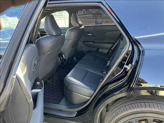 Toyota Crown Estate 2025 — миниатюра 3