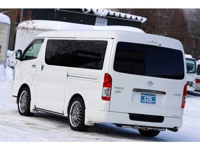 Toyota Hiace Van 2024 — миниатюра 4