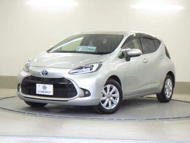 Toyota AQUA 2022 — фото 1, купить с доставкой в Москву