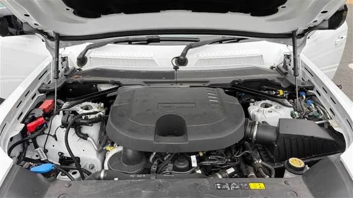 Land Rover Defender 110 S D300 2024 — миниатюра 4