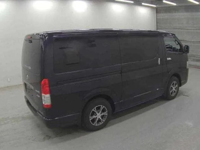 Toyota HIACE VAN 2022 — миниатюра 2