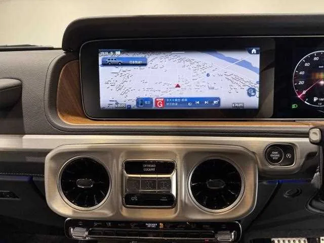 Mercedes-Benz G-Class 2025 — миниатюра 5