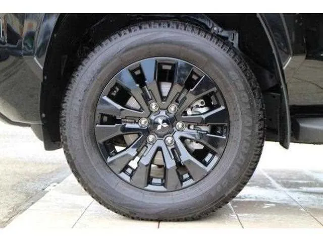 Mitsubishi TRITON 2025 — миниатюра 3