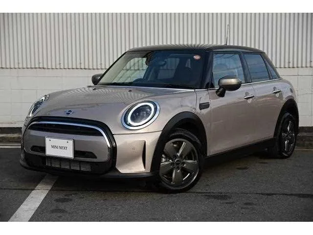 BMW MINI 2022 — фото 1, купить с доставкой в Москву