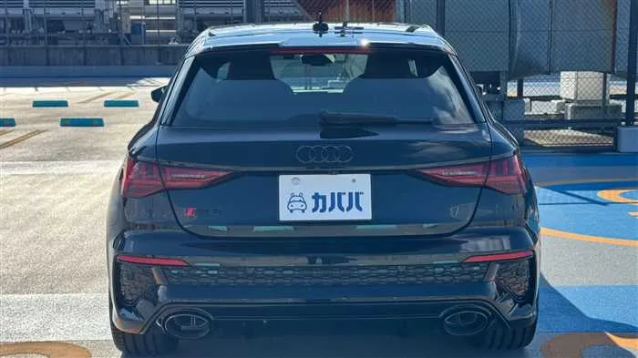Audi RS3 Sportback 2023 — миниатюра 4