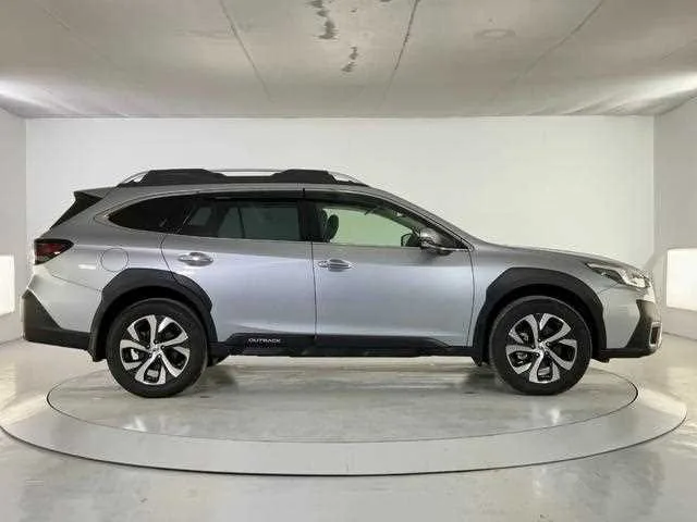 Subaru Outback 2022 — миниатюра 2