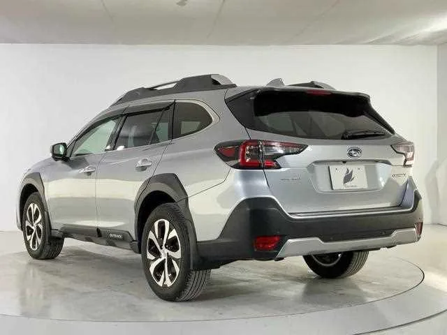 Subaru Outback 2022 — миниатюра 5