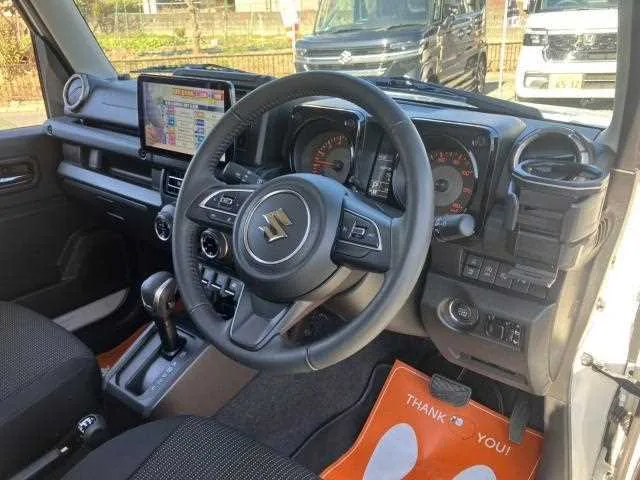 Suzuki Jimny 2025 — миниатюра 3