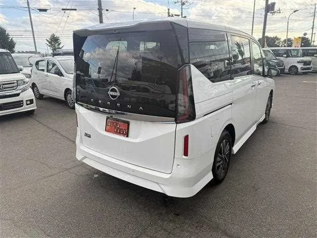 Nissan Serena 2023 — миниатюра 3