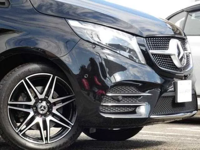 Mercedes-Benz V-Class 2024 — миниатюра 5