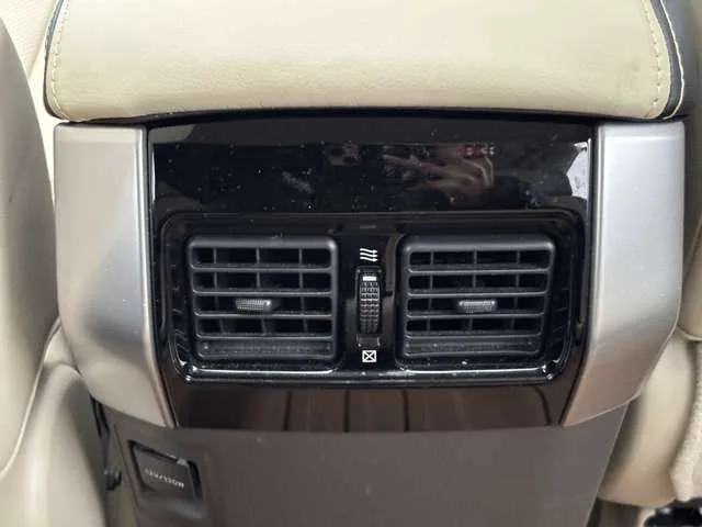 Toyota Land Cruiser Prado 2022 — миниатюра 3