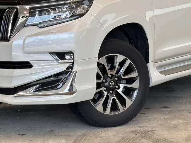 Toyota Land Cruiser Prado 2022 — миниатюра 4