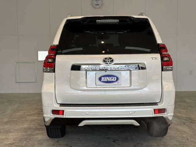 Toyota Land Cruiser Prado 2022 — миниатюра 5
