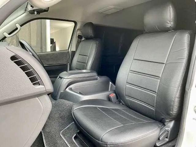 Toyota Hiace Wagon 2023 — миниатюра 4