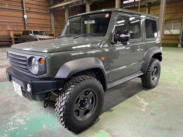 Suzuki Jimny Sierra 2023 — фото 1, купить с доставкой в Москву