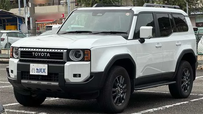 Toyota Land Cruiser 2.8 VX 2025 — фото 1, купить с доставкой в Москву