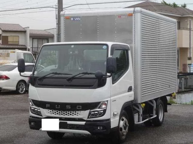Mitsubishi Fuso Canter 2022 — фото 1, купить с доставкой в Москву