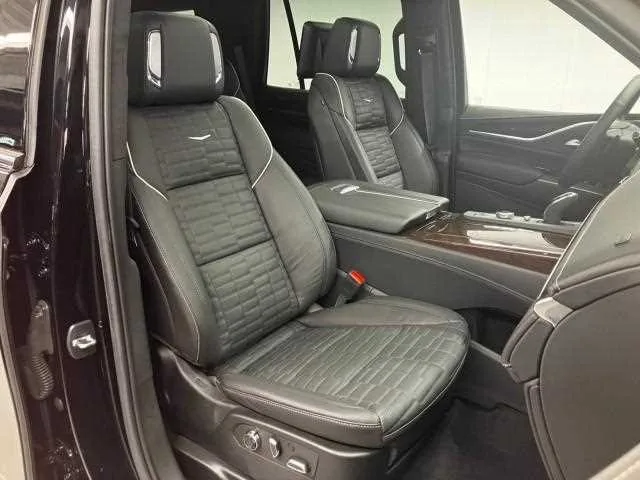 Cadillac Escalade 2024 — миниатюра 2