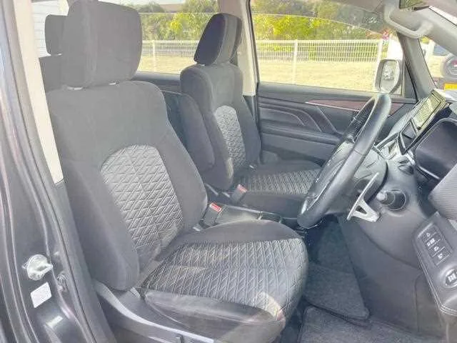 Mitsubishi Delica D:5 2022 — миниатюра 3