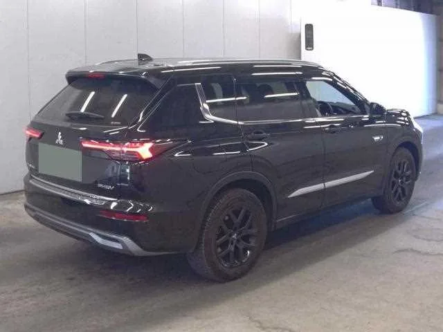Mitsubishi Outlander 2025 — миниатюра 5