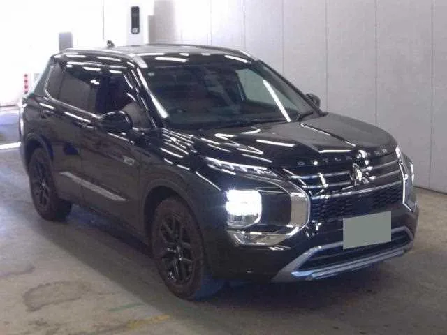 Mitsubishi Outlander 2025 — фото 1, купить с доставкой в Москву