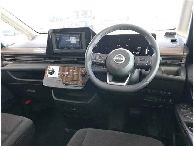 Nissan Serena 2025 — миниатюра 3