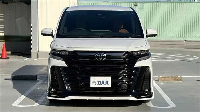 Toyota Vellfire Z 4WD 2024 — миниатюра 2