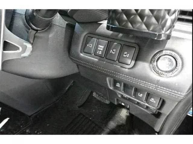 Mitsubishi Delica D:5 2022 — миниатюра 3