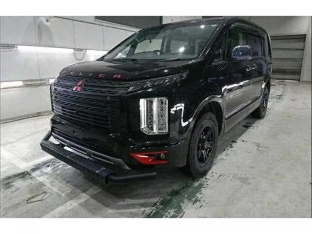 Mitsubishi Delica D:5 2022 — фото 1, купить с доставкой в Москву