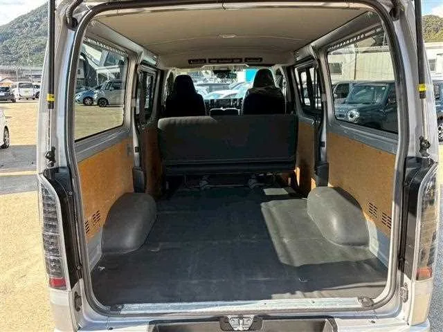 Mazda Bongo Van 2023 — миниатюра 5
