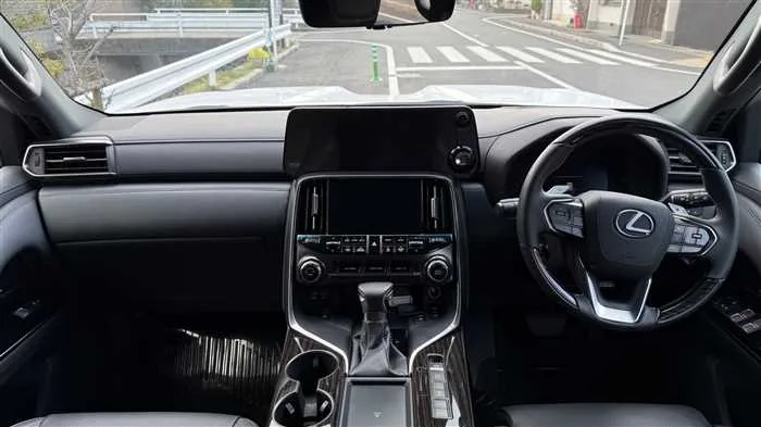 Lexus LX 600 2024 — миниатюра 5