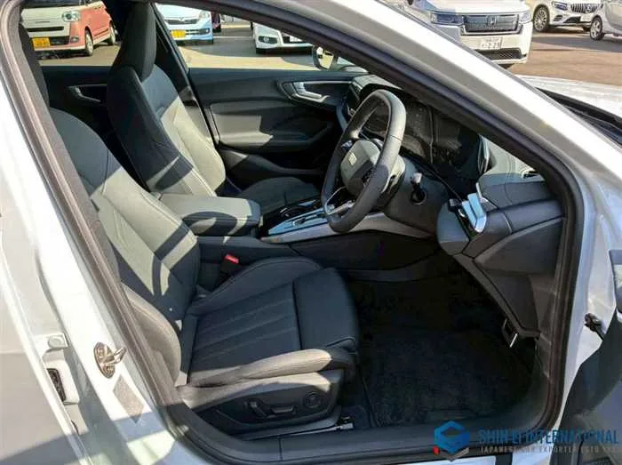 Audi A5 TFSI 110kW S-Line PKG 2025 — миниатюра 2