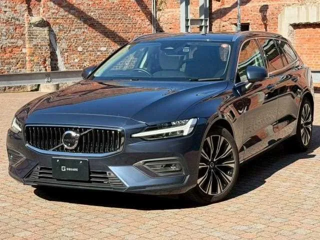 Volvo V60 2023 — фото 1, купить с доставкой в Москву