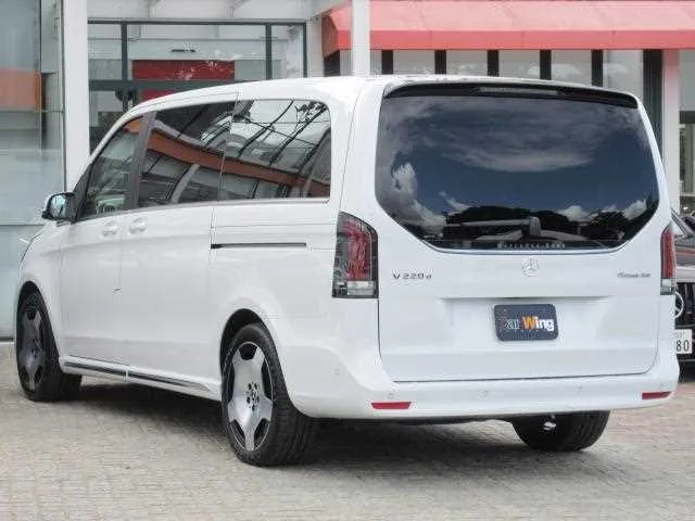 Mercedes-Benz V-Class 2025 — миниатюра 3