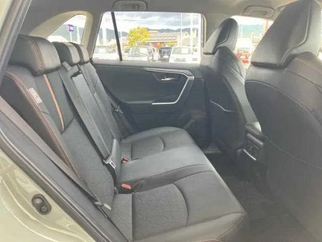Toyota RAV4 2022 — миниатюра 5